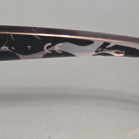 Polo Ralph Lauren Hard Shell Eyeglass Case With Eyeglass Frames/cleaning Cloth - Picture 10 of 13